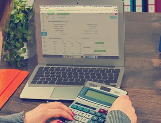 財務軟件選對了嗎？我會建議你這樣做...